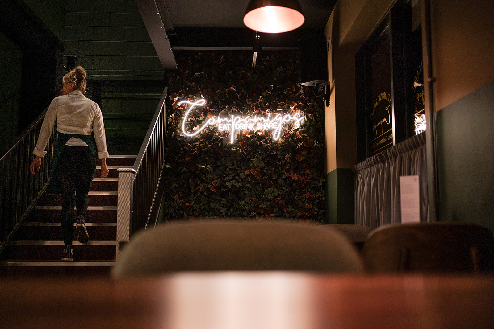 Compamigos Logo Foliage Wall