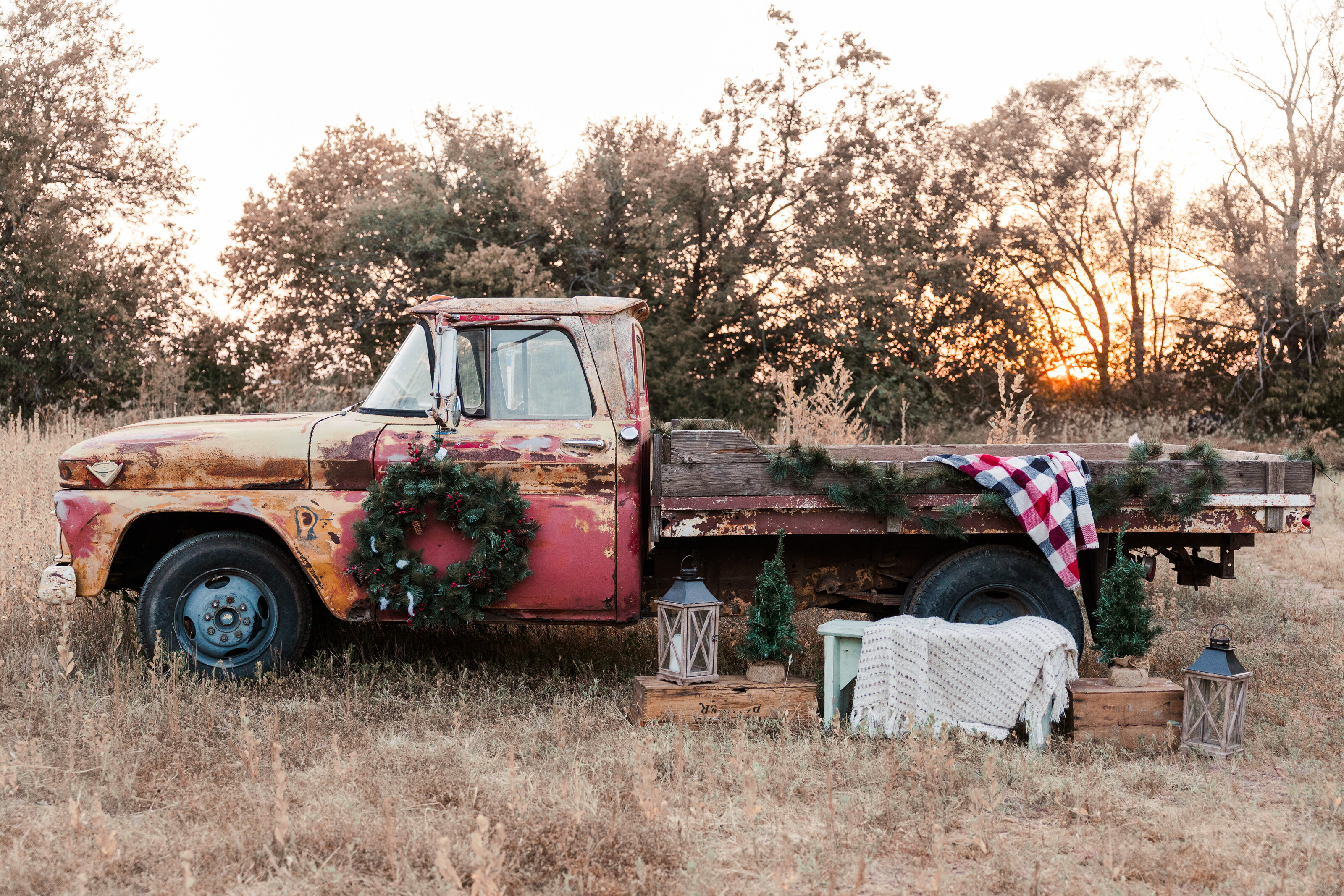 jeanizecilliersphotograph-christmastruckoneton-7