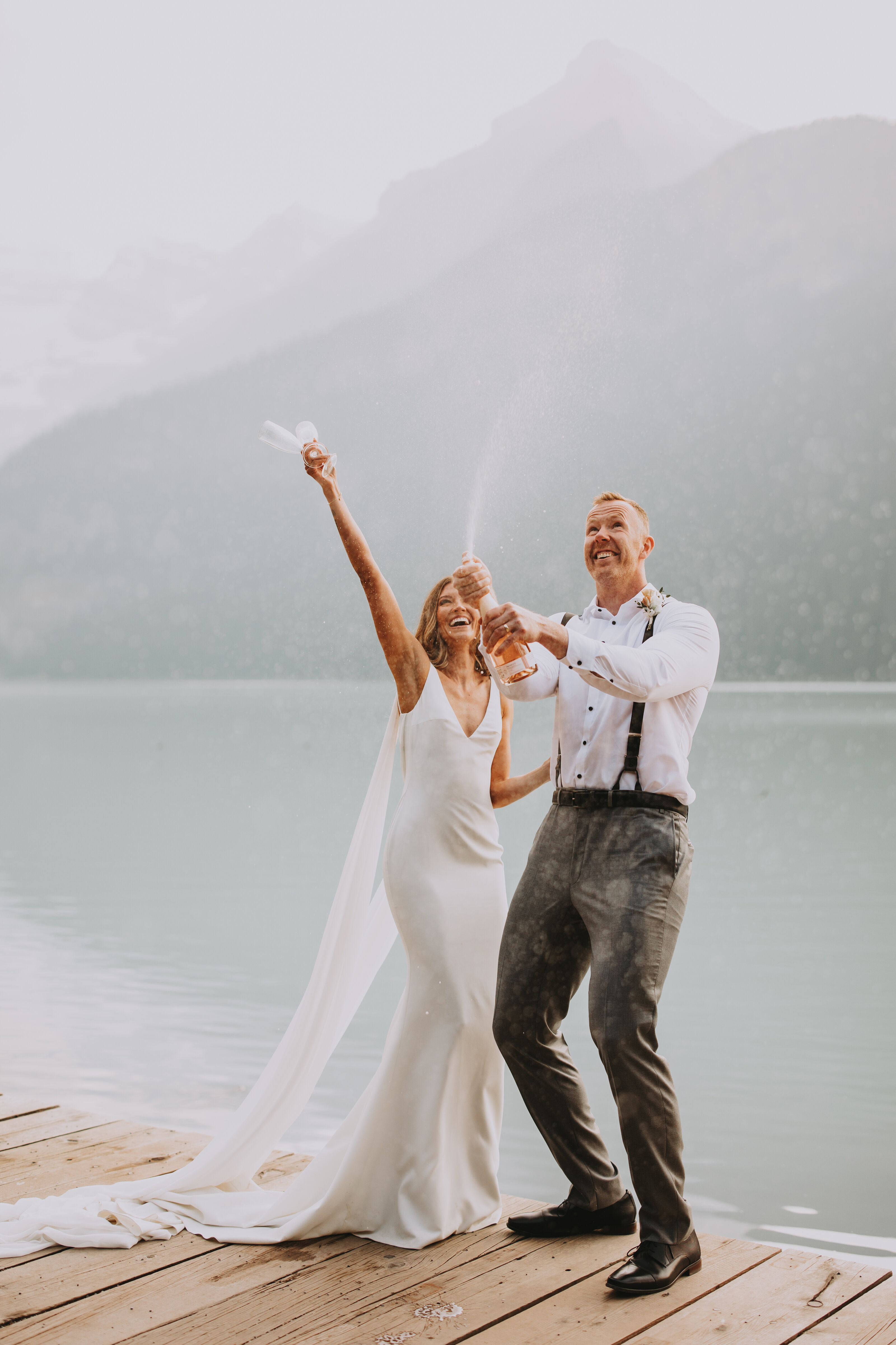 ABBY_ROBERT_MORAINE_LAKE_ELOPEMENT_PHOTOGRAPHER-5888