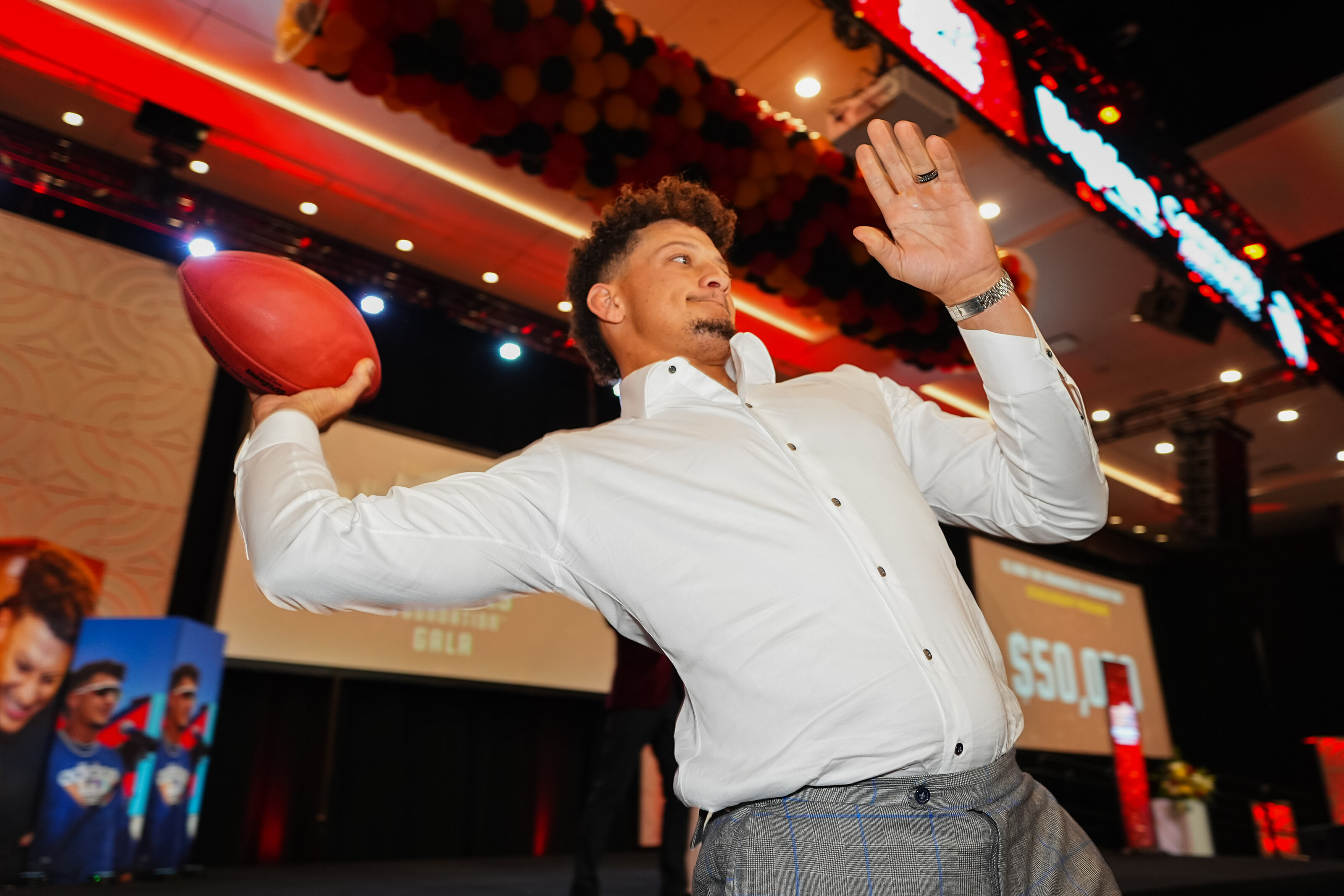 kansas-city-event-photography-0049-patrick-mahomes-throwing-footbal