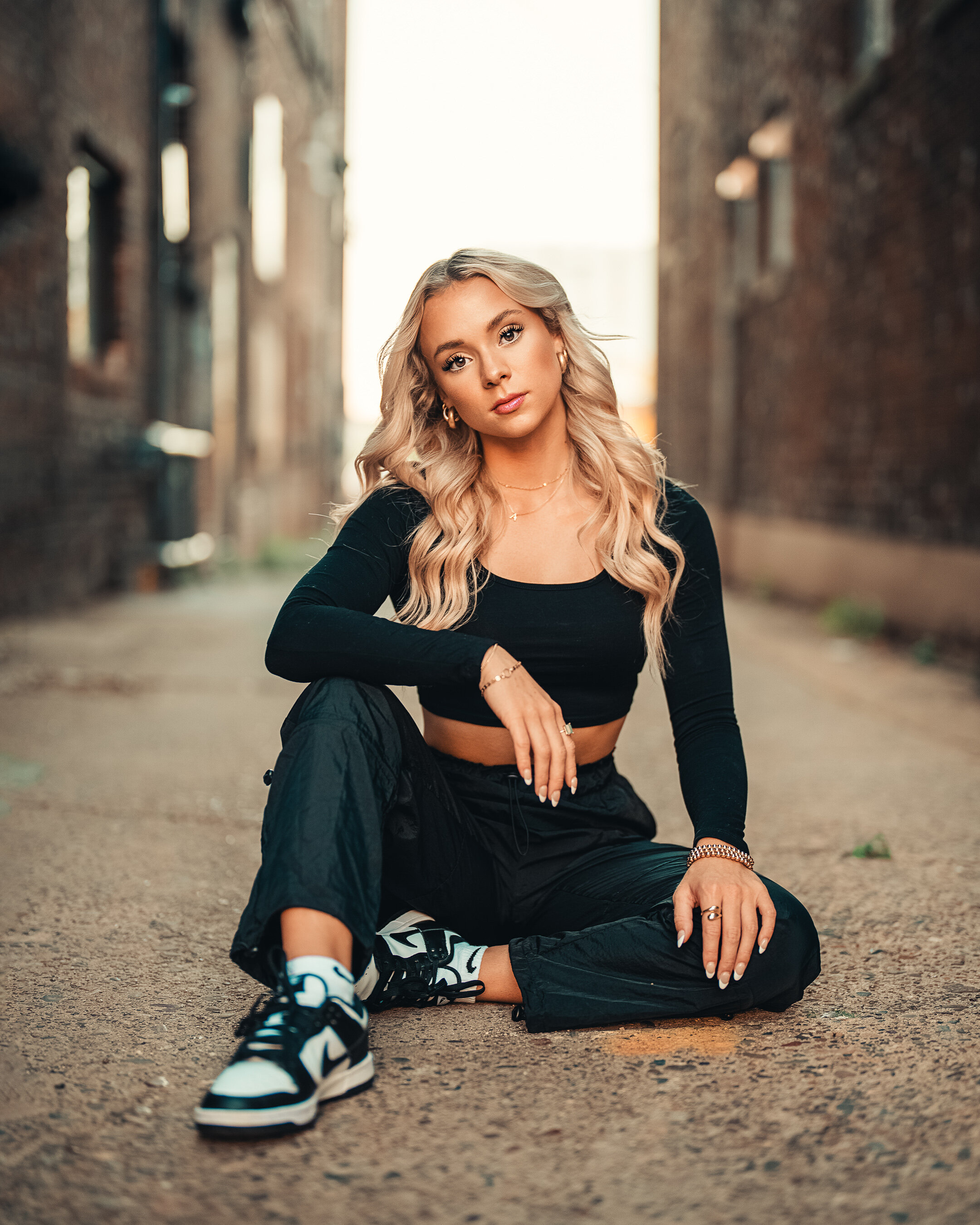 2023Model39Abby-Sneak1-0006