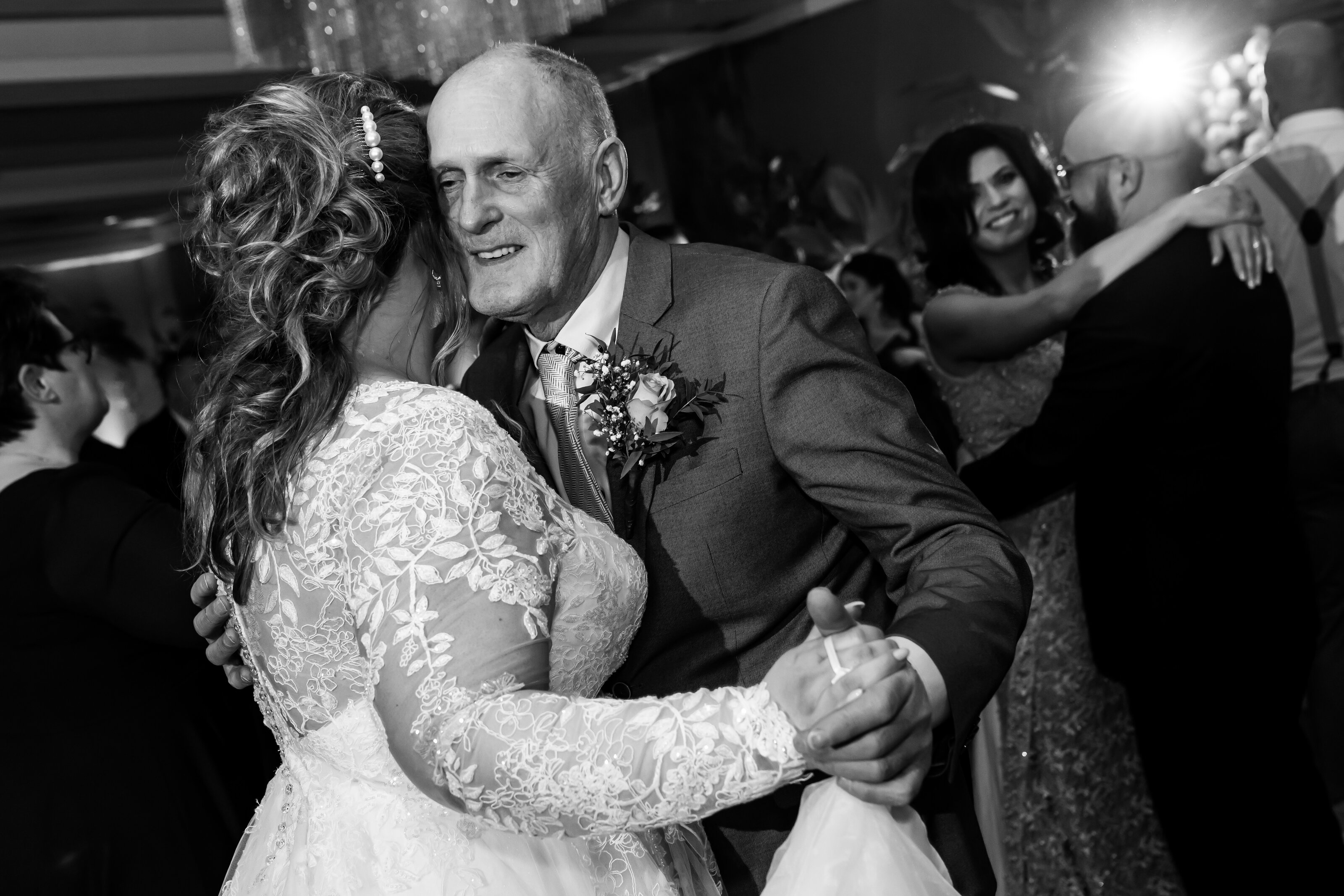 Trouwen in Twente, Twente, Westerhaar, Oost Nederland, liefde, echt, tijdloos, Bruiloft, trouwreportage, bruidsfotograaf, trouwfotograaf, rust, Twenterand, De fotograaf van Twente, Schipper, Juliantien, Juliantien fotografie