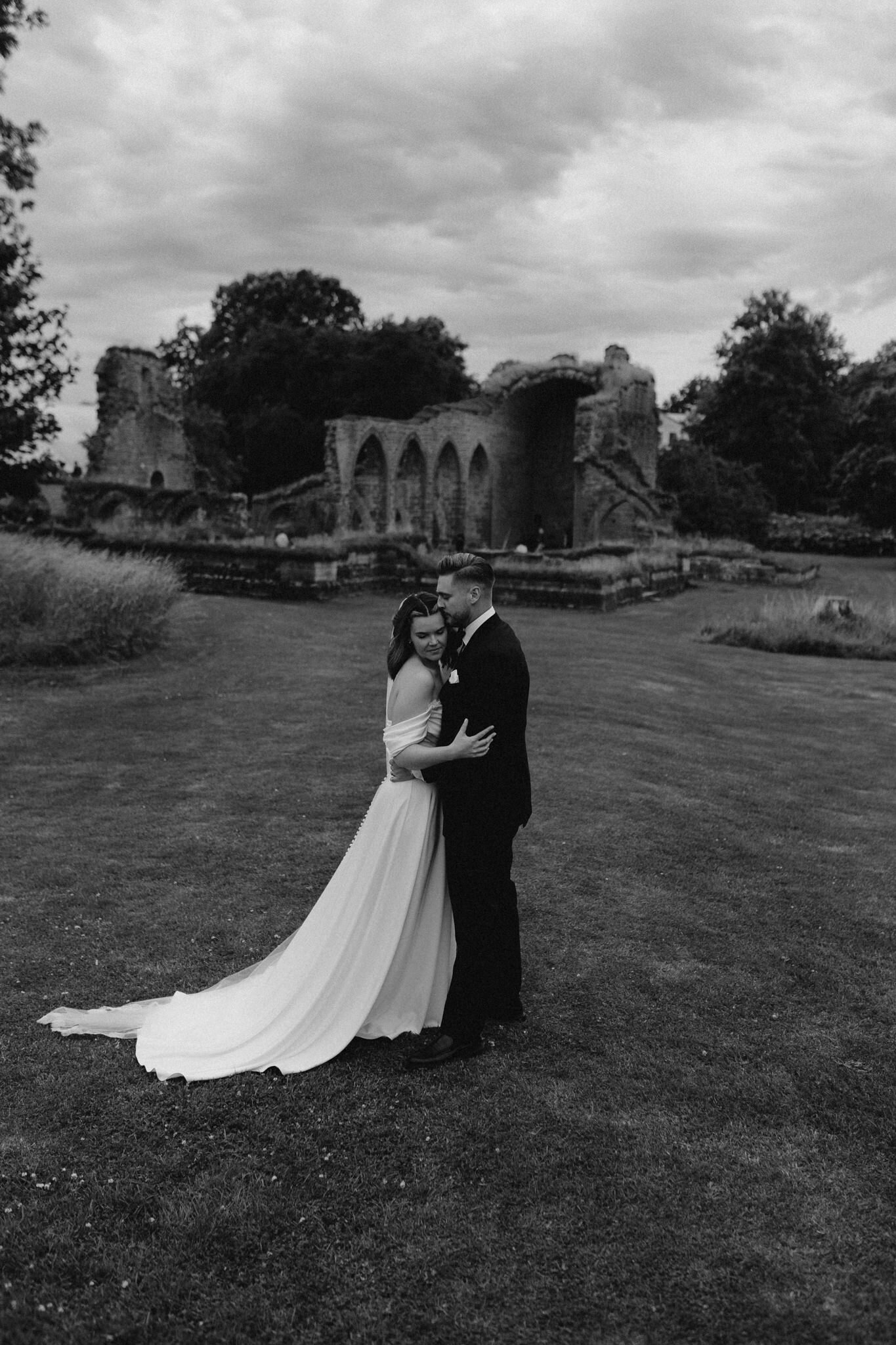 by-maizoni-elopement-nordic-2048-24
