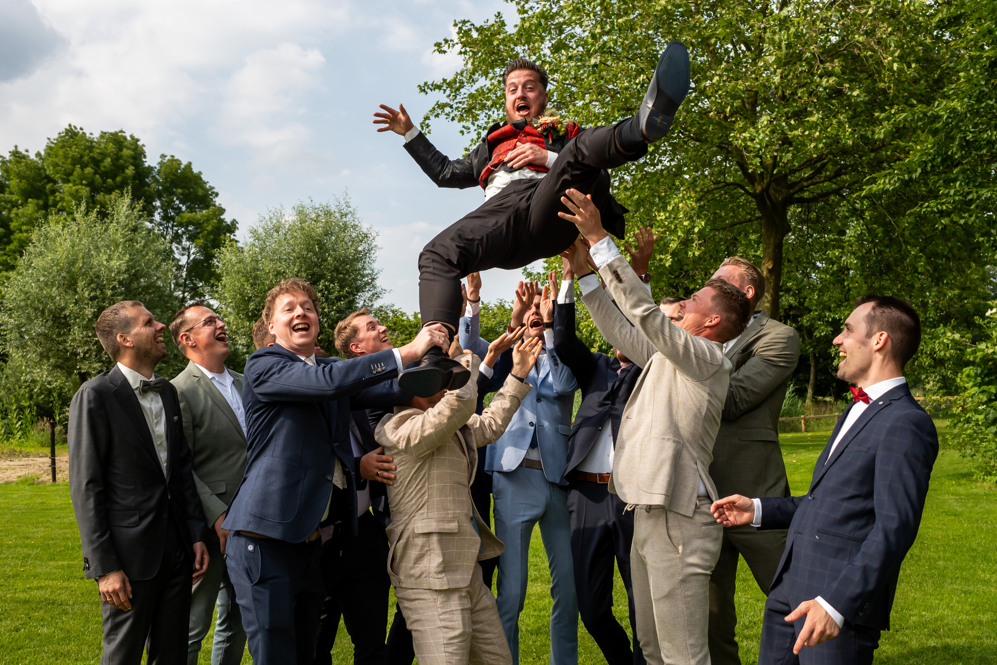 Trouwen in Twente, Twente, Westerhaar, Oost Nederland, liefde, echt, tijdloos, Bruiloft, trouwreportage, bruidsfotograaf, trouwfotograaf, rust, Twenterand, De fotograaf van Twente, Schipper, Juliantien, Juliantien fotografie