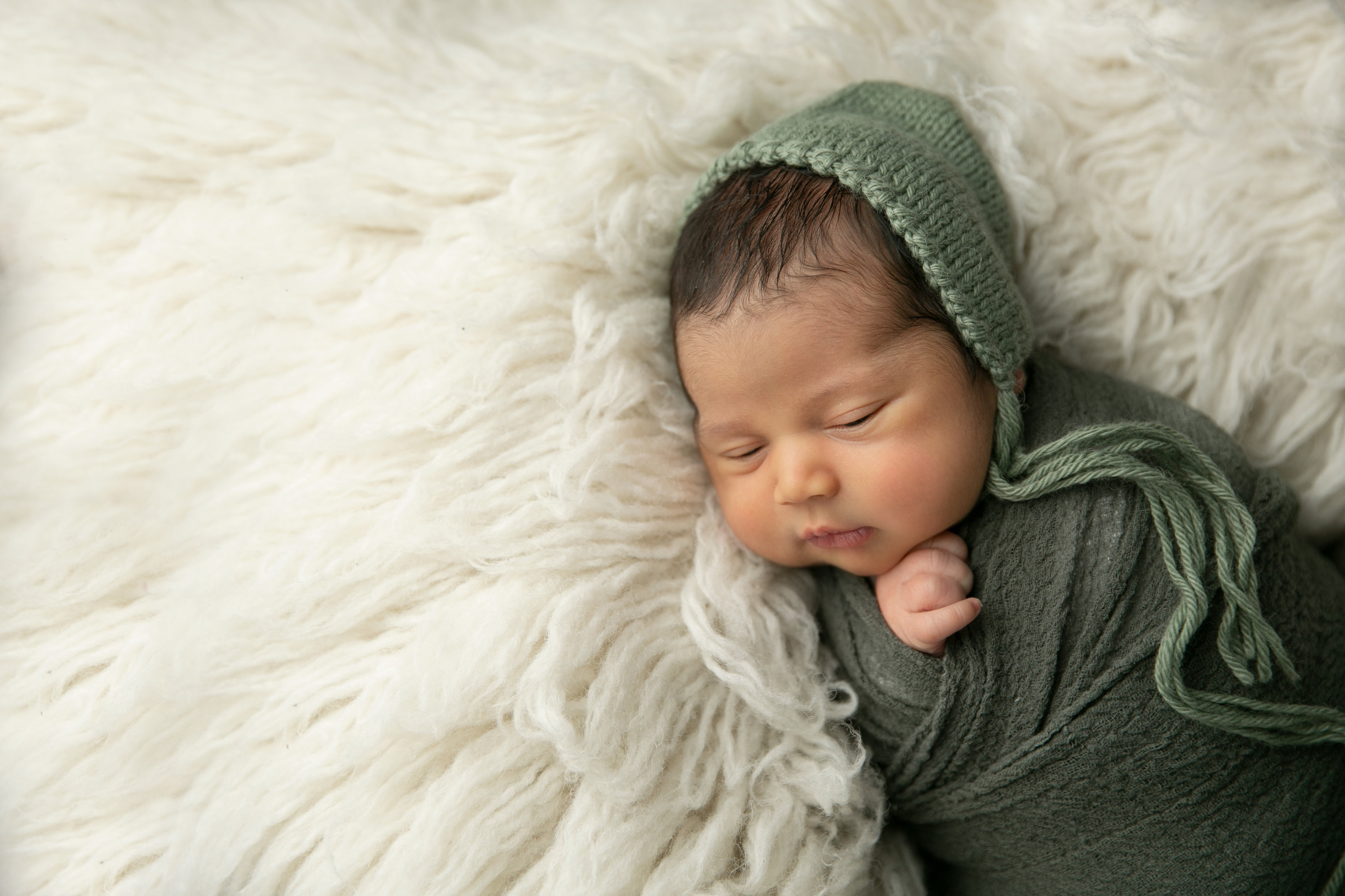 Karlie Colleen Photography - Newborn Photography- Aaron 2
