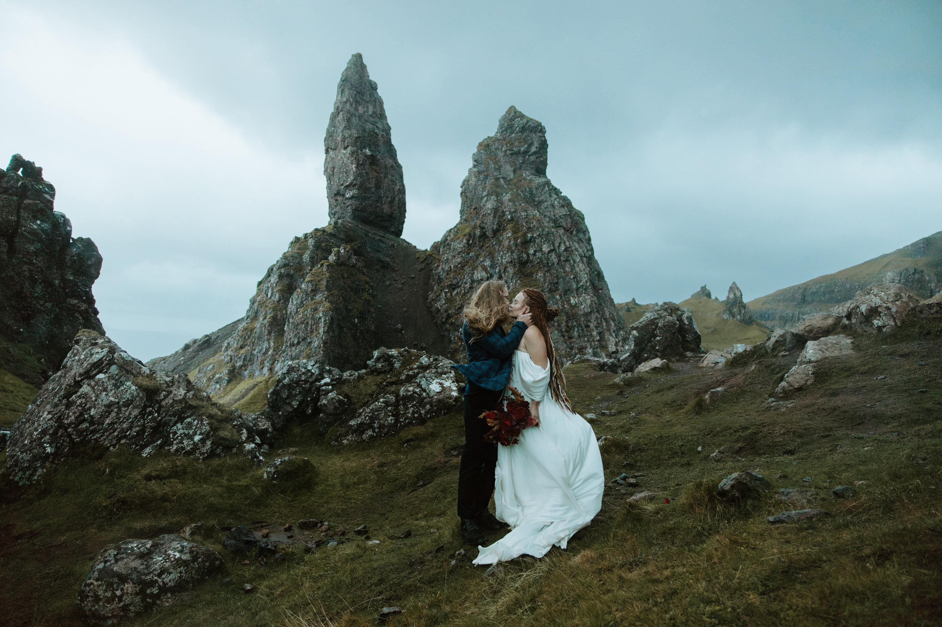 Want to plan an adventure elopement? This guide covers everything from locations to legalities for the perfect destination elopement
