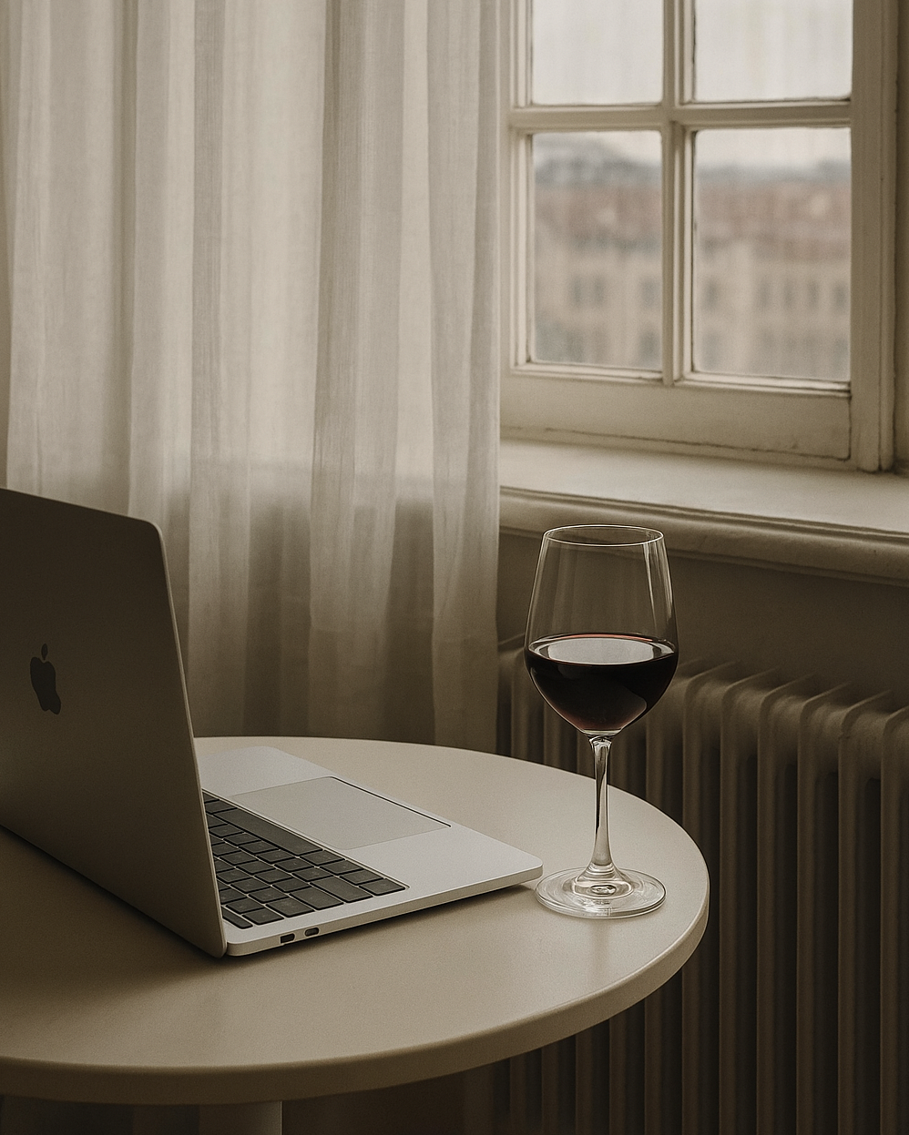 wine-laptop