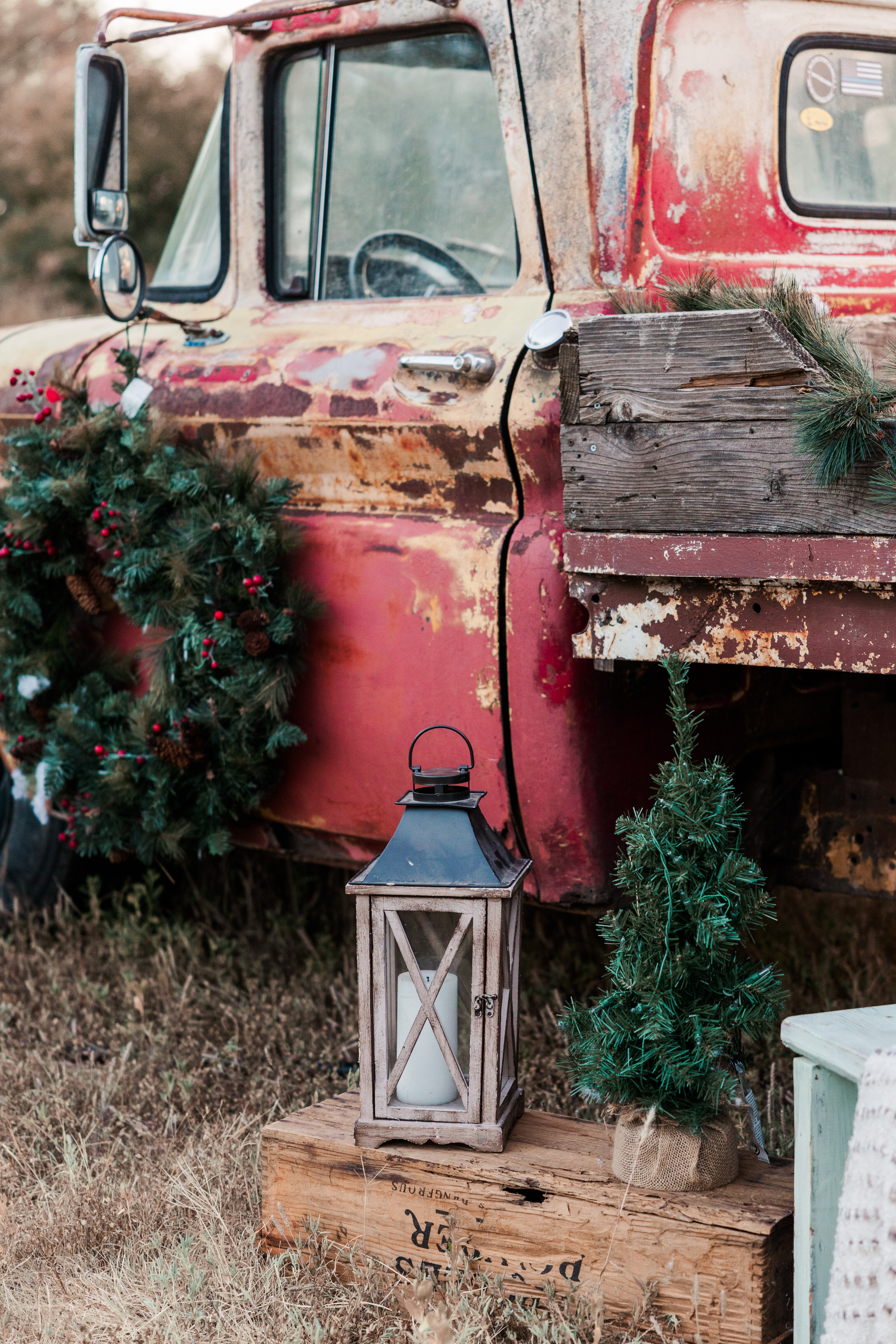 jeanizecilliersphotograph-christmastruckoneton-8