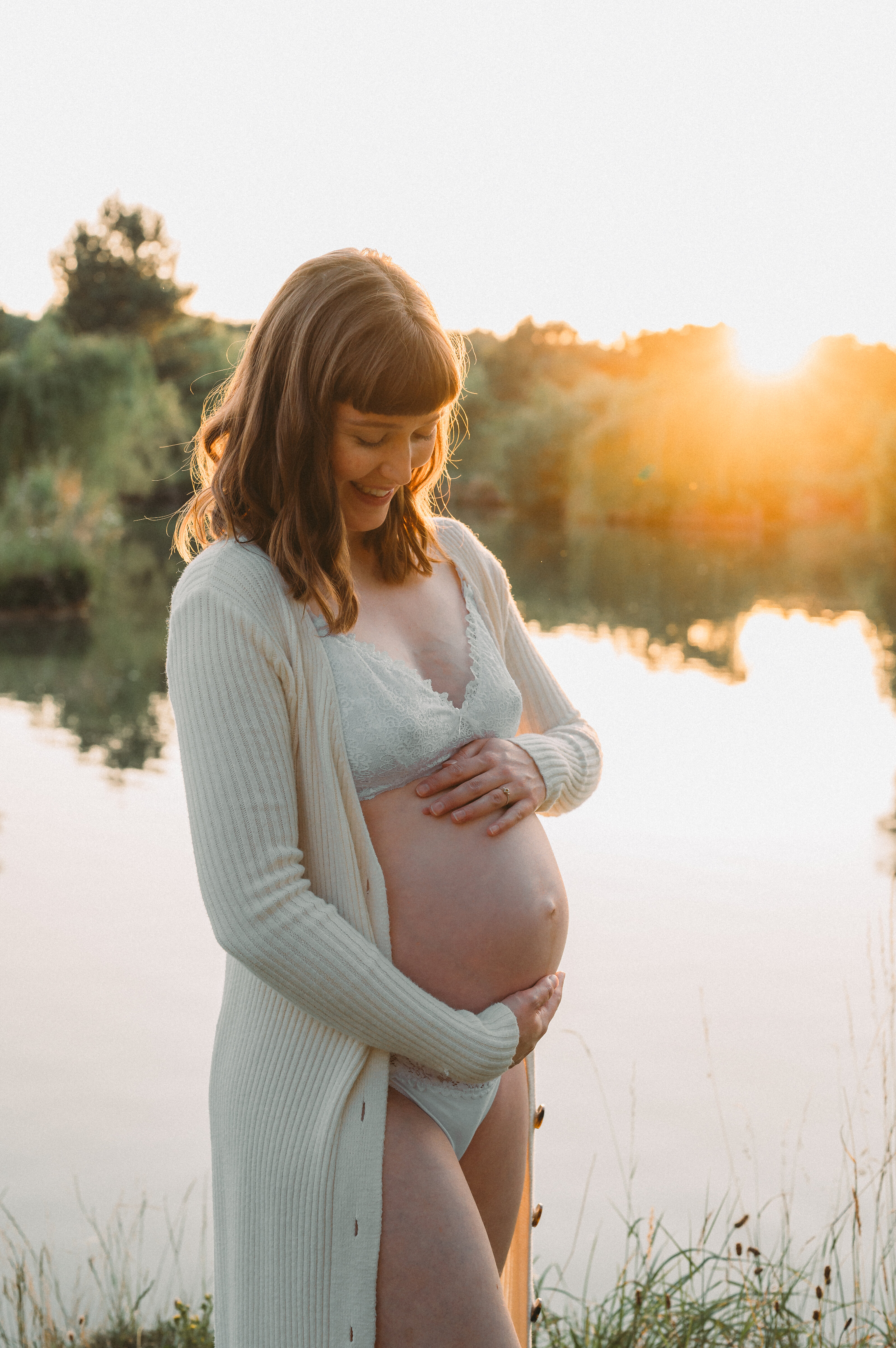 maternity/pregnancy photo taking at Pool Bridge Farm in Yorkshire