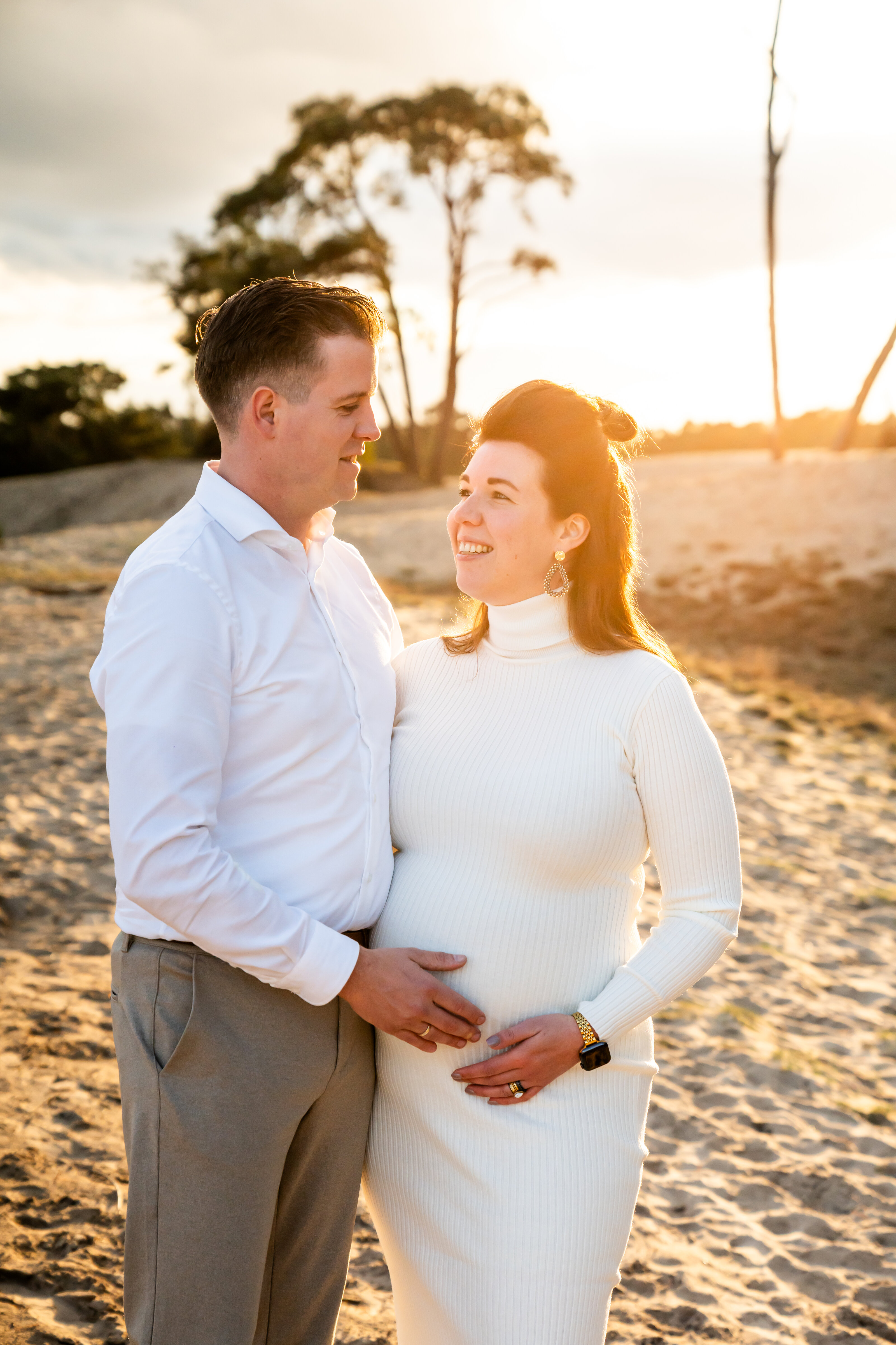 zwangerschap fotograaf, zwangerschapsreportage, zwangerschap shoot, familie, baby, liefde, echt, tijdloos, kleur echt, Twente, Twenterand, Westerhaar, Vriezenveen, Hardenberg, Almelo, Enschede, kinderfotografie, fotograaf, Juliantien, Schipper, Juliantien fotografie