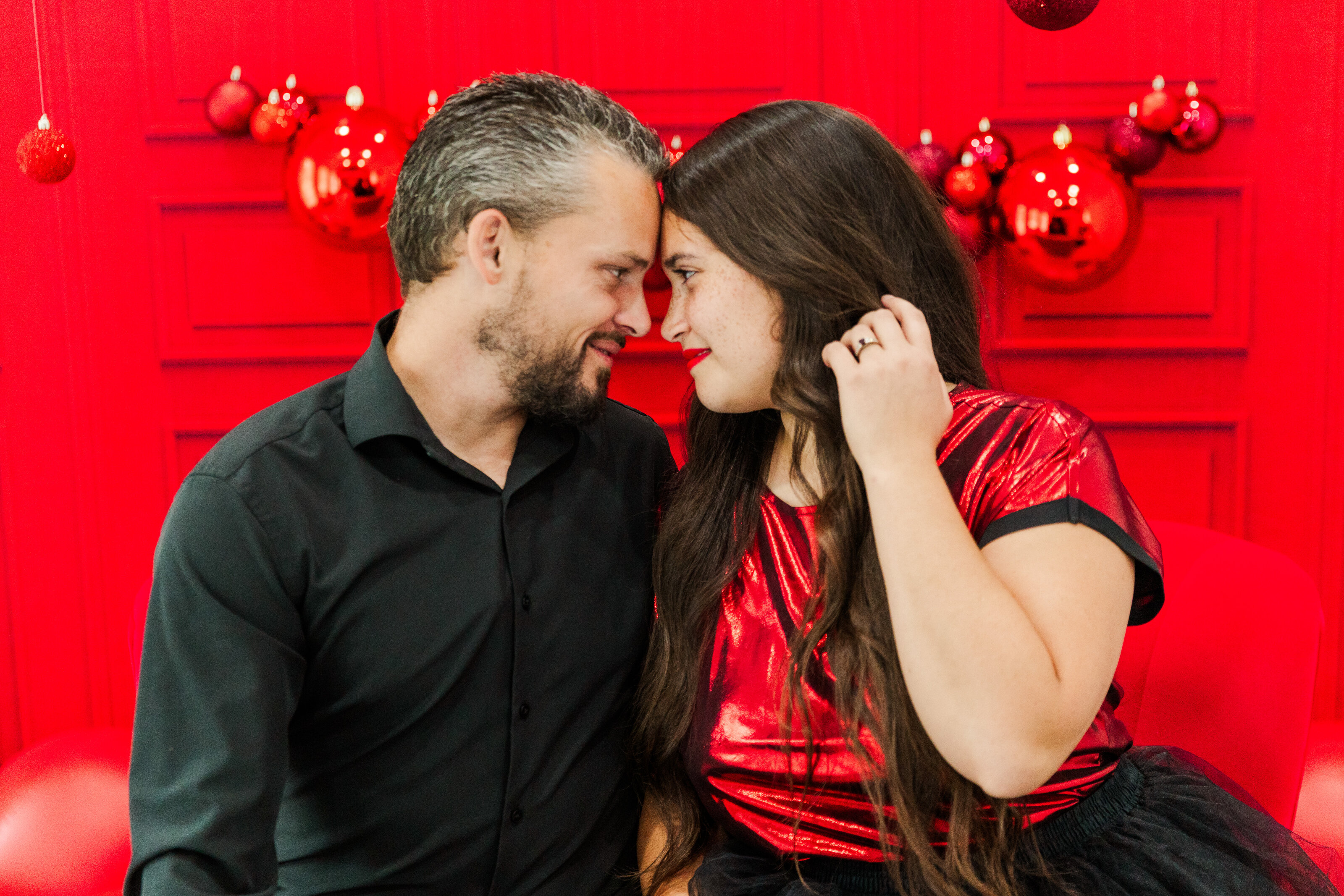 jeanizecilliersphotograph-j+jredchristmas-9