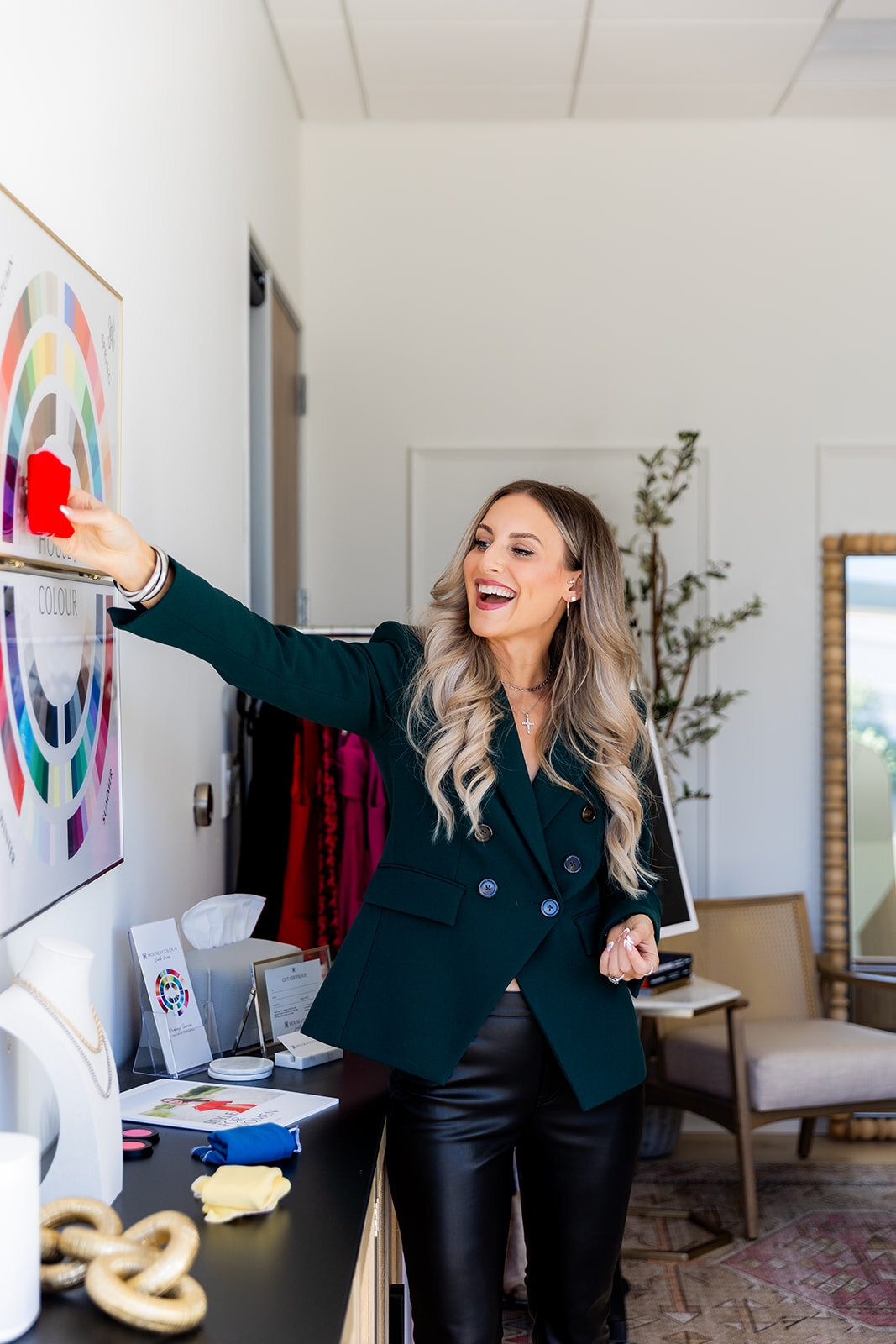 Karlie Colleen Photography - Makinzie Branding - House Of Color-20_websize