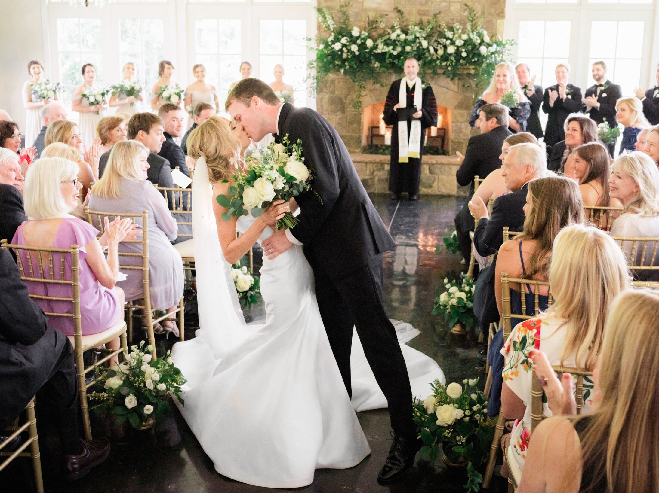 nick-francis-atlanta-wedding-photography-little-river-farms-ceremony-kiss