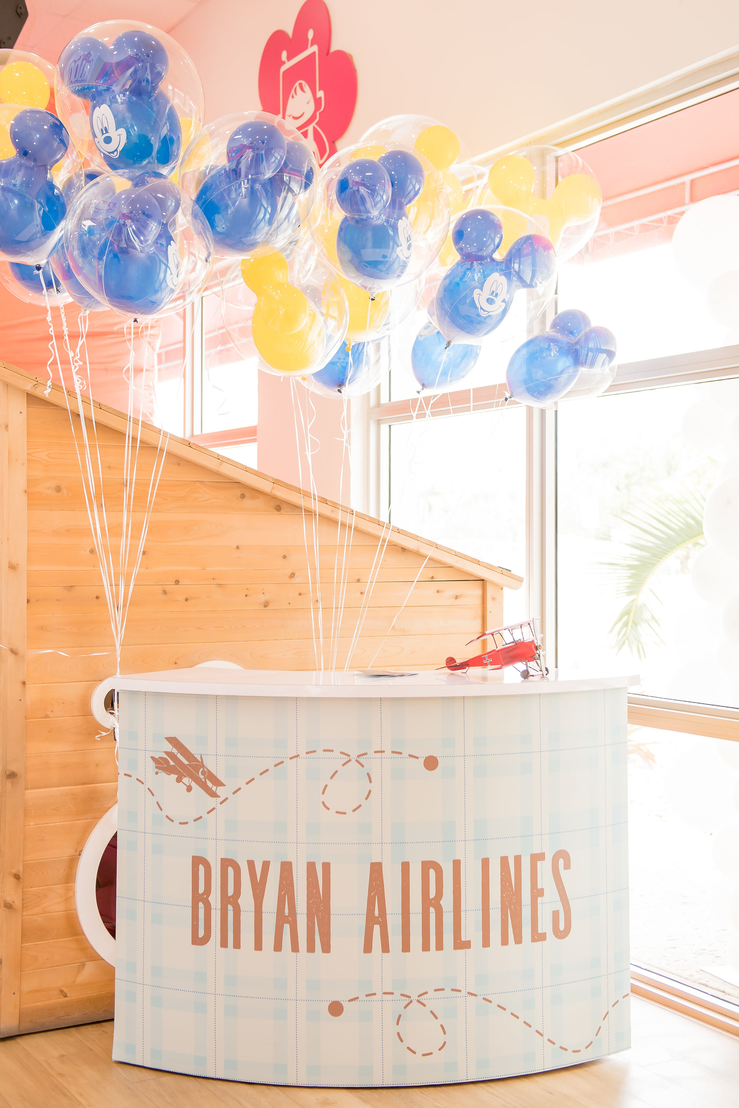 miami-event-planner-one-inspired-party-Mickey-Aviator-14