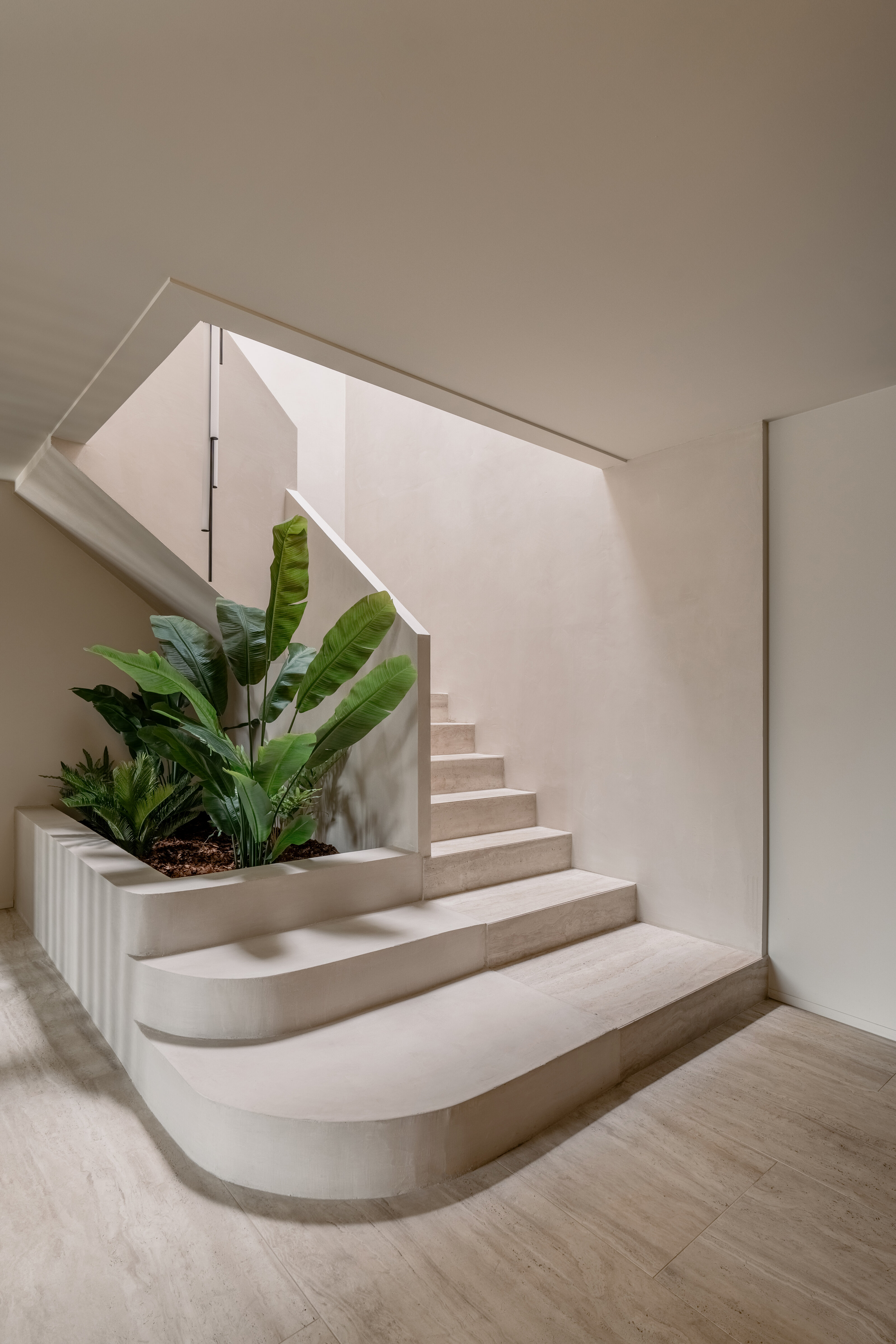 AST-ash studio-emergo-Hannelore Veelaert-A7404612-HDR