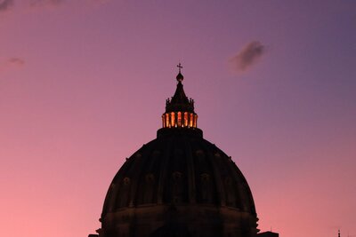 Italy.dome.pinkish.sky