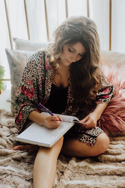 Luna-Skye-Holistic-Life-Coach-and-Astrologer92