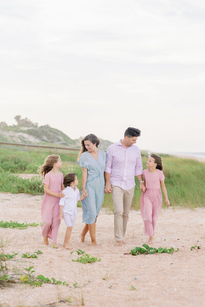 Sarahdipity Photos is a family photographer located in Jacksonville FL