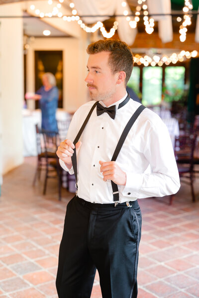 Unique and romantic summer wedding at Gramercy Mansion in Baltimore Maryland