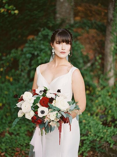 Bridal-Portrait-Burgundy-Bouquet-Springville-Alabama