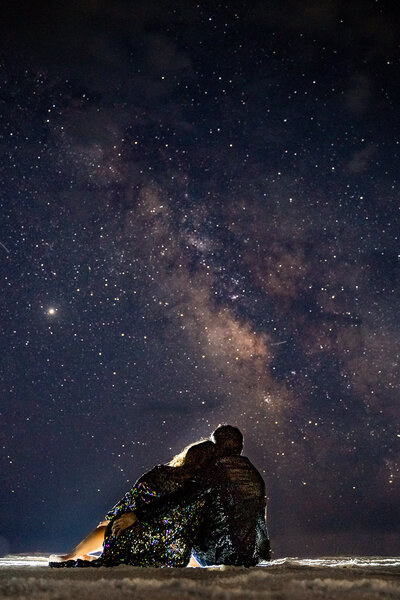 Utah Elopement Photographer - Couple with stars at the salt flats elopement-00925