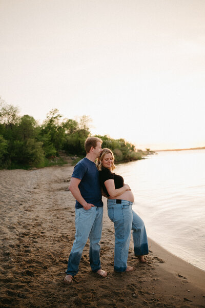 New mom to be sunset maternity shoot