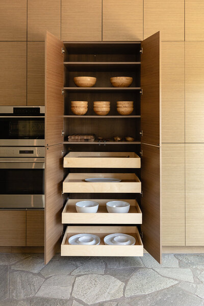Scottsdale Airbnb - Kitchen - Home Organizer in Scottsdale Arizona - Modern Villa