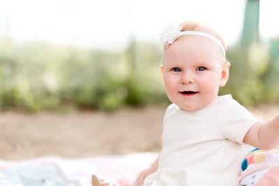 lake-minnetonka-baby-sand-family-pictures-excelsior-beach-Minnesota_0002