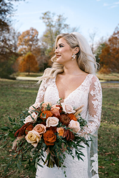 Jordan Grover Photo is a wedding photographer serving St. Louis, Central, and Eastern Missouri as well as travel + destination weddings. Jordan Grover Photo is an editorial and documentary style of photography.