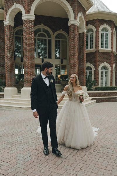 With an eye for detail and a passion for seamless execution, Watters & Co. Events transforms Tampa wedding venues into extraordinary celebrations designed with purpose.