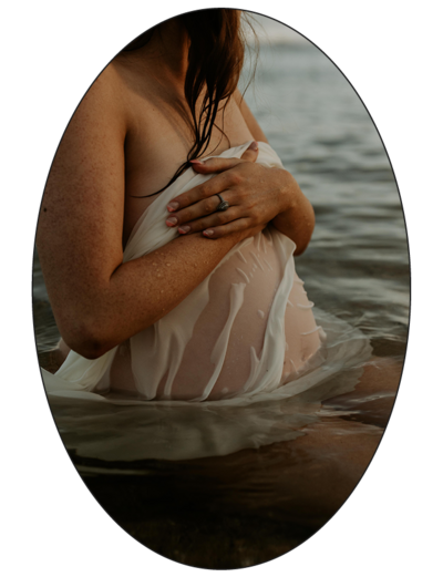 Dive into the depths of maternity with an extraordinary underwater session at Rottnest Island.  Beautiful imagry of your growing belly captured by our amazing professional photographers.