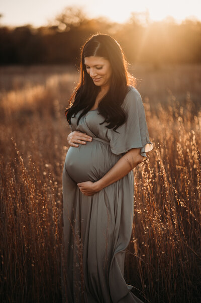sunset pregnancy photographer