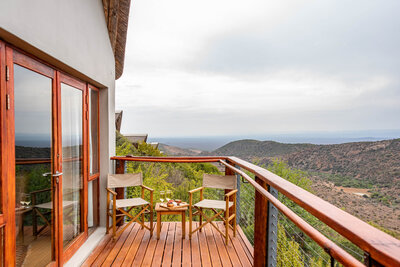 kuzuko balcony