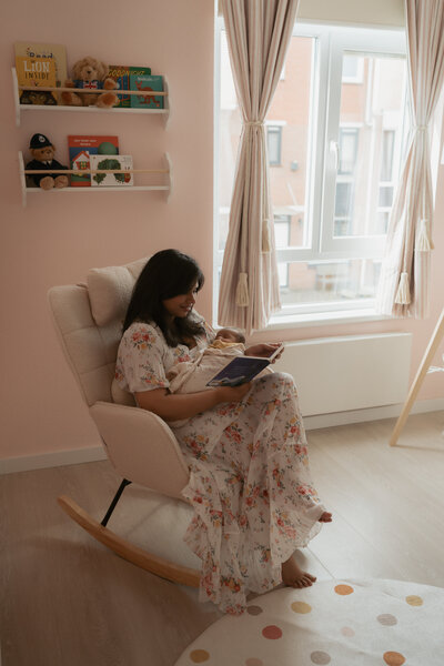 documentary-newborn-photography-at-home-amsterdam-inhousecapture