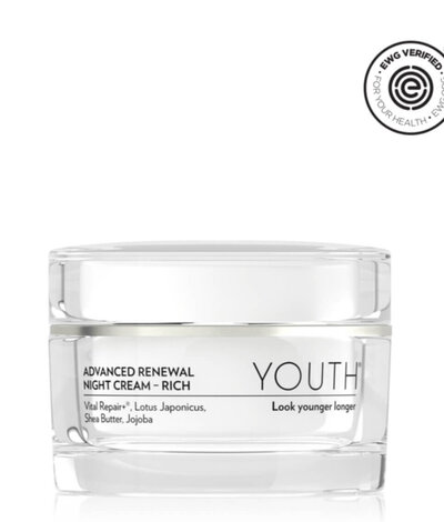 Shaklee rich night cream, April’s favorite hydrating skincare before bed.