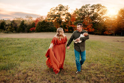 Family, maternity and wedding photographer specializing in authentic moments that tell a story