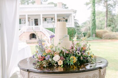 Luxury summer wedding in Atlanta at Historic Red Farm