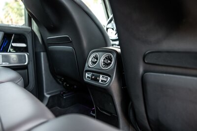 mercedes-g550-desert-sand-professional-edition-for-rent-in-miami-rear-ac-console-control-032