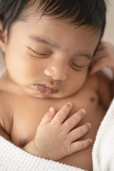 best-louisville-ky-newborn-photographer-near-louisville-ky