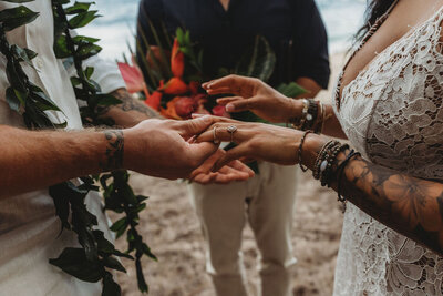 Elopement photos taken in Oahu