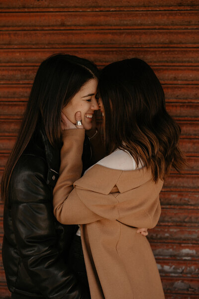 eastern-market-detroit-michigan-couples-photoshoot-lifestyle-photography-nicole-jenna-121