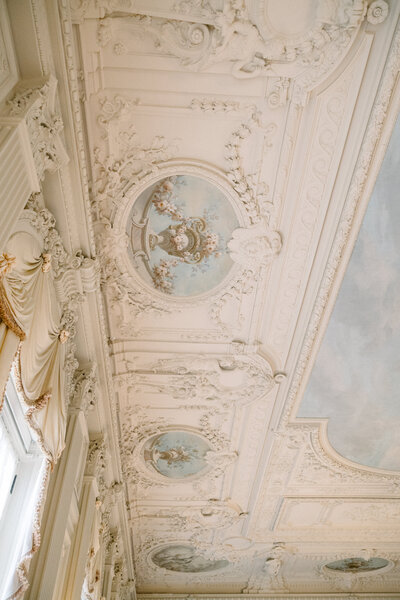 ceiling details of rosecliff mansion in RI