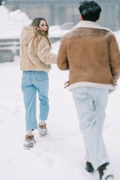 E10-Winter-snowy-engagement-photoshoot-in-Toronto-Zhan-and-Tina-2025-02-16-1200px-1079