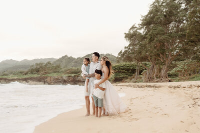 Oahu Photographer for Maternity