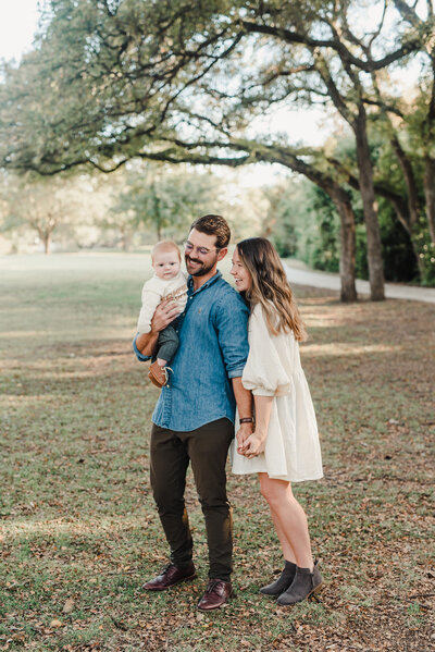 Dallas Family Photographer + Newborn Photographer - Lindsay Davenport Photography - Ashley Shearin Fall 2020 Mini-48