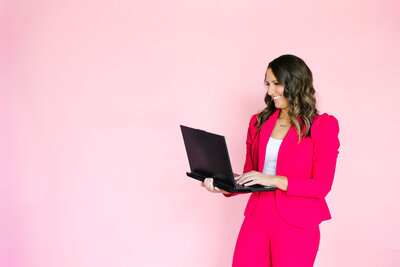 Meet the expert in Raleigh Balloons, Event Décor and Rentals – professional event stylist bringing creative balloon backdrops and décor ideas