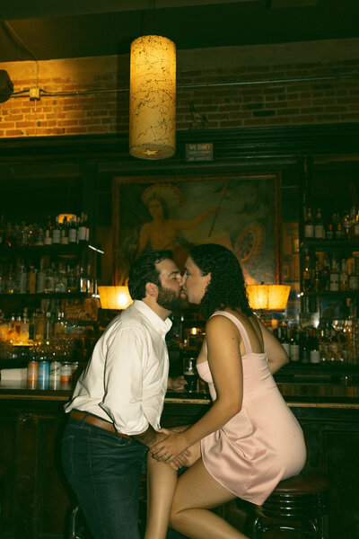 Kansas City engagement photos downtown