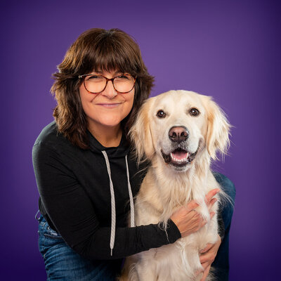Maura Varley, owner of FluffyFeet Photography