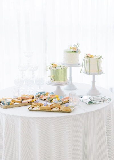 Bride and groom, luxury wedding
