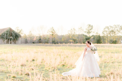 jubilant-farm-bridal-portraits